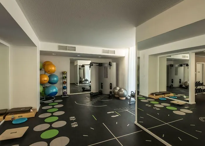 Amazing Austria Center Near Uno Апартаменты