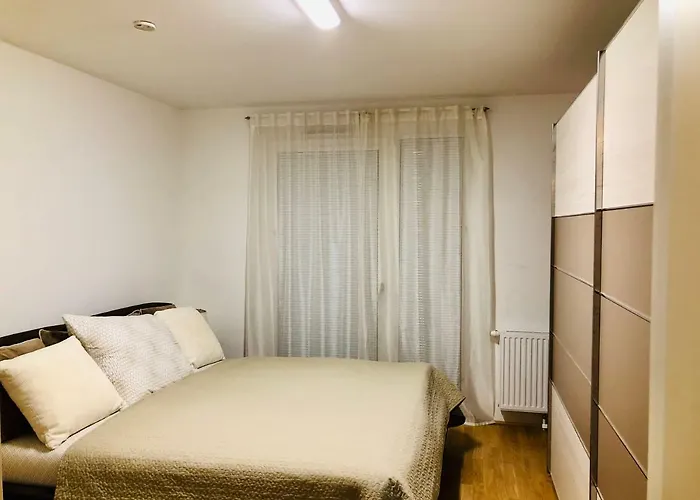 Апартаменты Amazing Austria Center Near Uno *