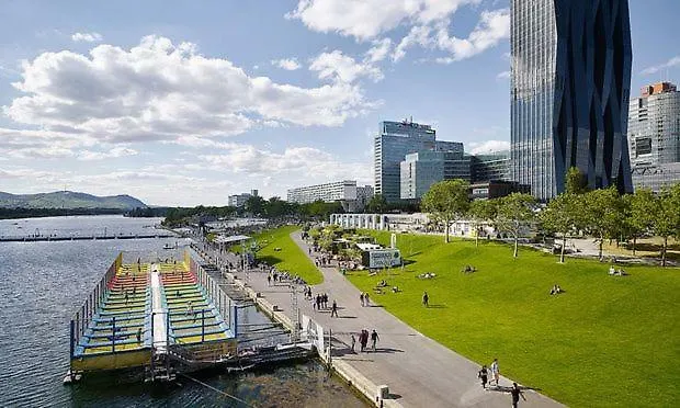 Amazing Austria Center Near Uno Апартаменты *